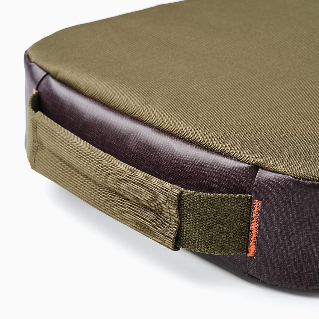 Kneeler